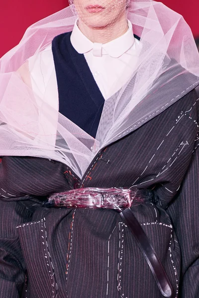 Look 187